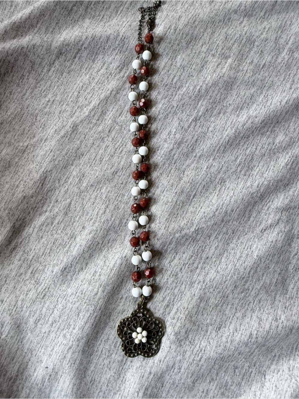 White and Red Beaded Pendant Necklace